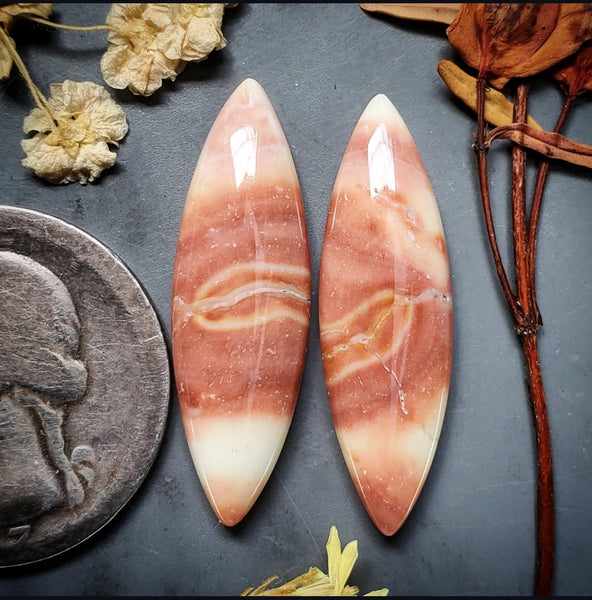Windy Mountain Marquise Set Cabochon