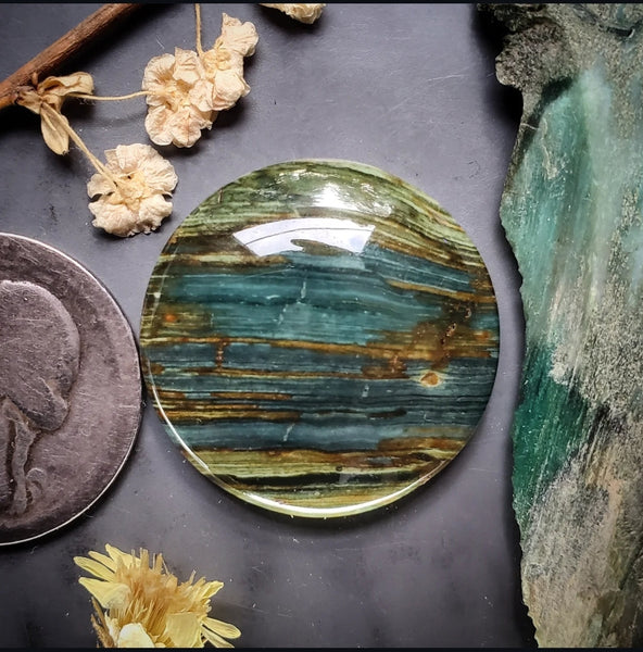 Gary Green Round Cabochon