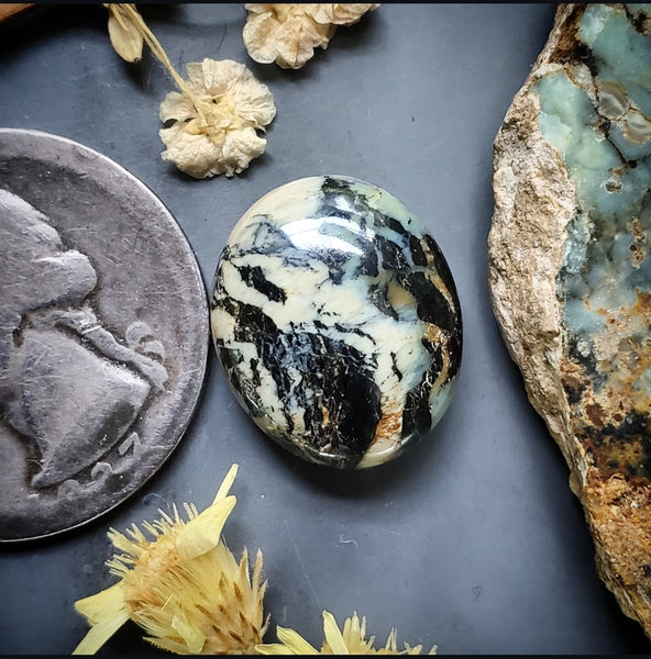 Silverpeak Variscite Oval Cabochon