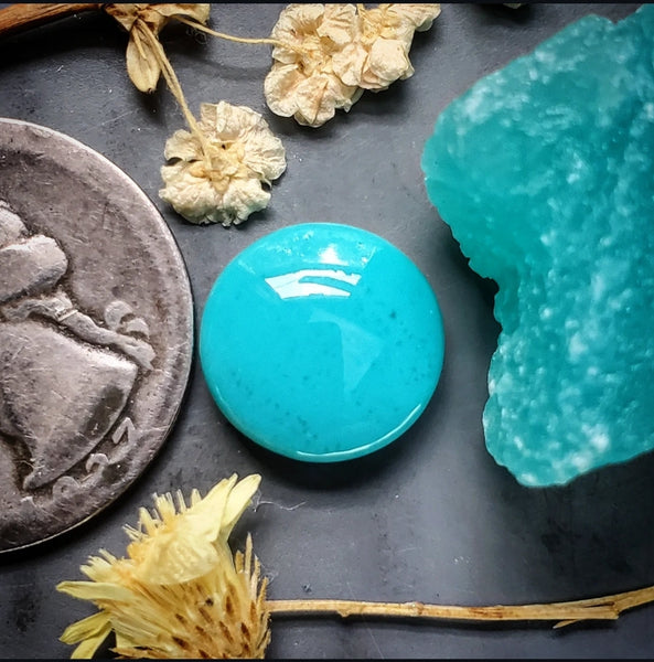 Bacan Gem Silica Round Cabochon