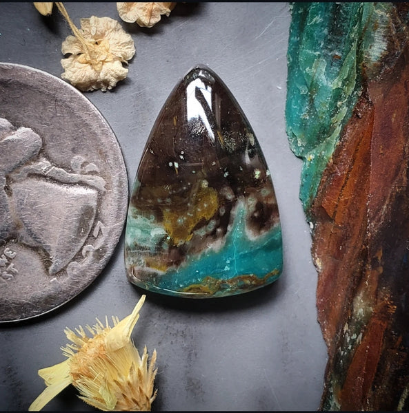 Collawood Drop Cabochon