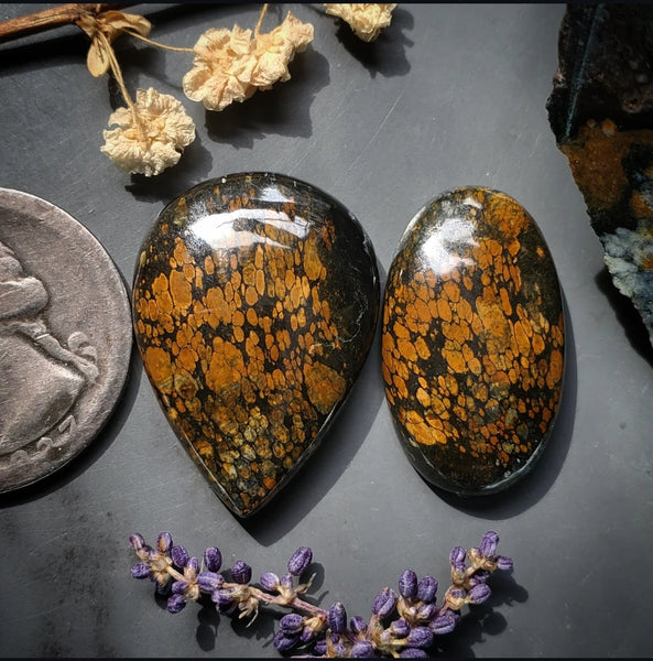 Dark Moon Oval Drop Set Cabochon