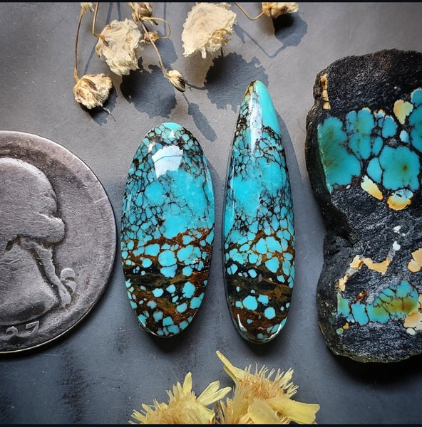 Polychrome Hubei Turquoise Oval Drop Set Cabochon