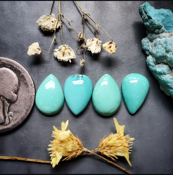 Natural Hubei Turquoise Set Cabochon