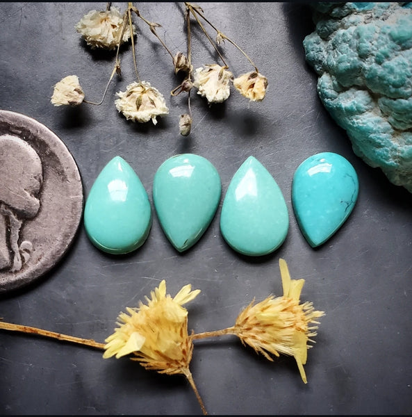 Natural Hubei Turquoise Set Cabochon