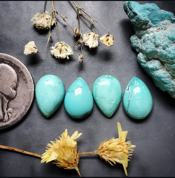 Natural Hubei Turquoise Set Cabochon