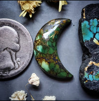 Hubei Crescent Moon Cabochon