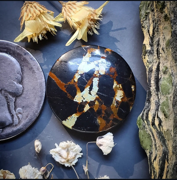 Black Jack Turquoise Round Cabochon