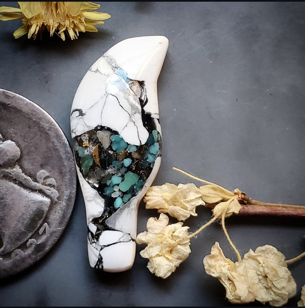 Rio Azul Bird Carving Cabochon