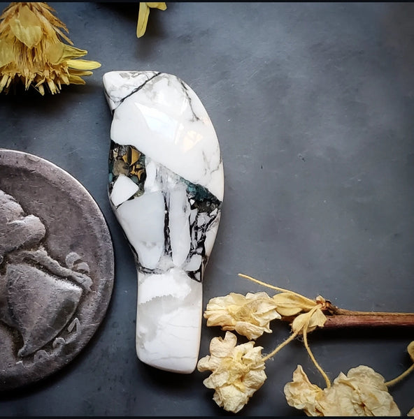 Rio Azul Bird Carving Cabochon