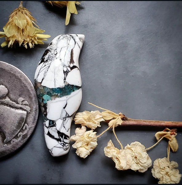 Rio Azul Bird Carving Cabochon