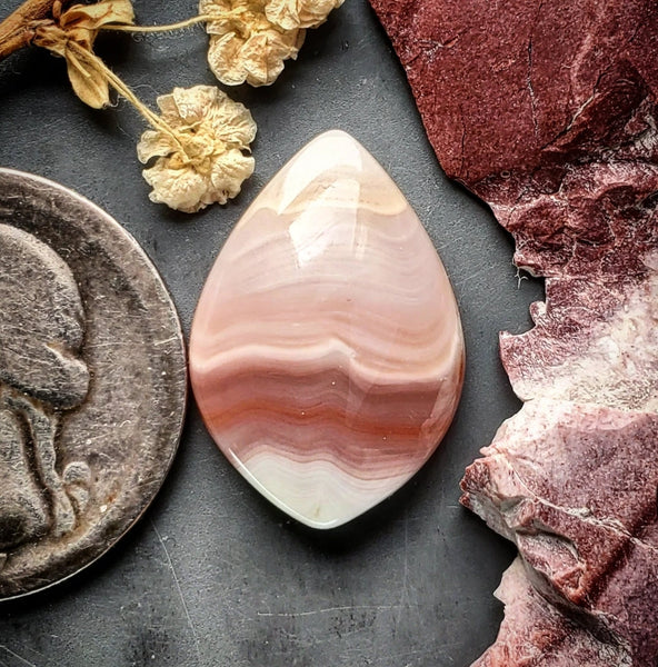 Windy Mountain Drop Cabochon