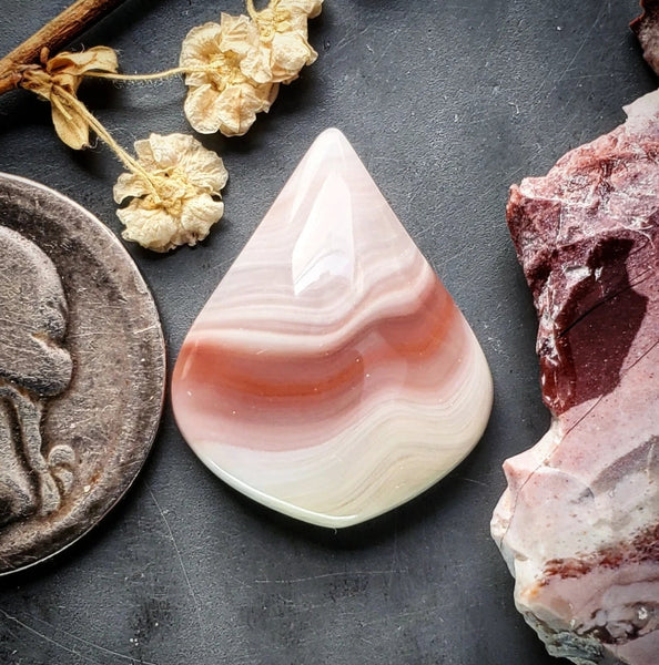 Windy Mountain Drop Cabochon