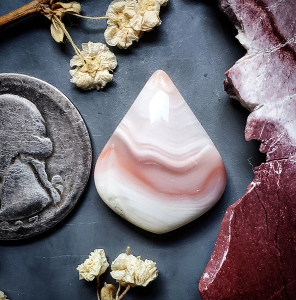 Windy Mountain Drop Cabochon