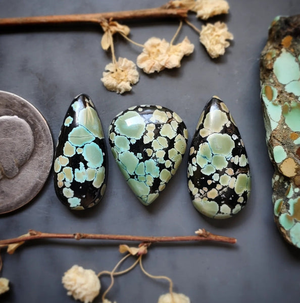 Natural Bamboo Mountain Turquoise Set Cabochon
