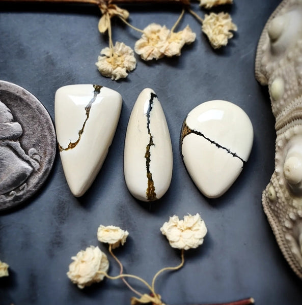 Ivory Creek Variscite Drop Set Cabochon