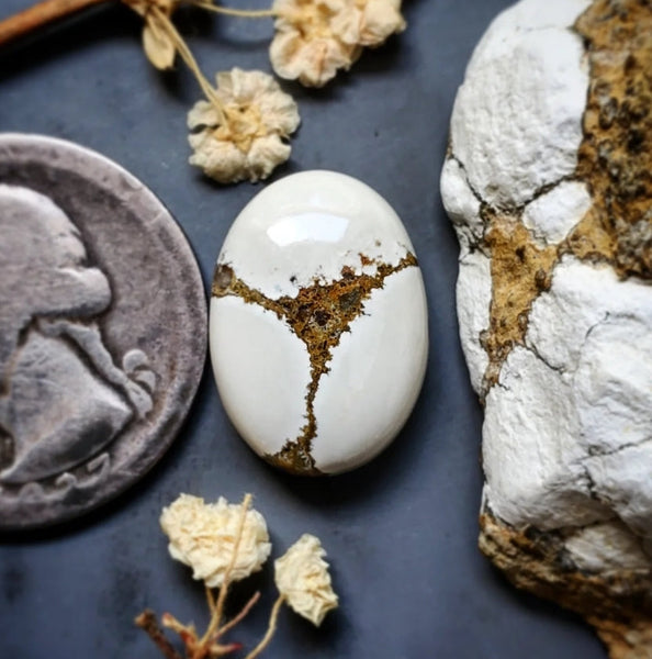 Ivory Creek Variscite Oval Cabochon