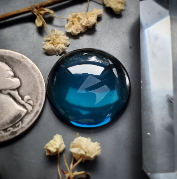 Saphyr Stone Round Cabochon