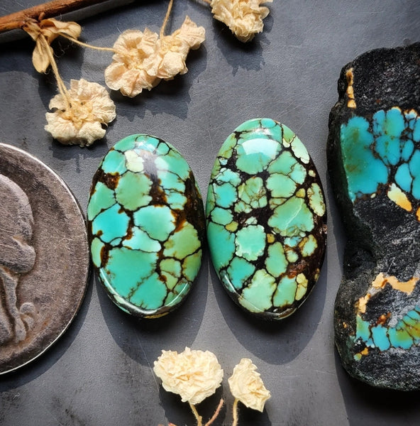 Polychrome Spiderweb Qingu Oval Set Cabochon