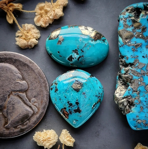 Morenci 2 Turquoise Drop Oval Set Cabochon