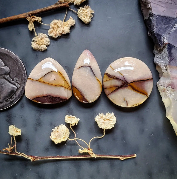 Lilac Mookaite Trillion Drop Round Set Cabochon