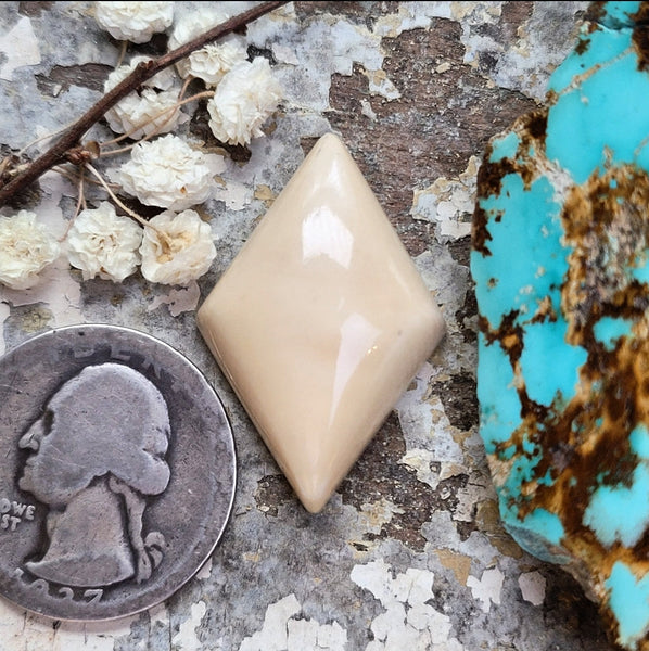 WMT Diamond Cabochon