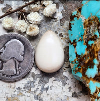 WMT Teardrop Cabochon