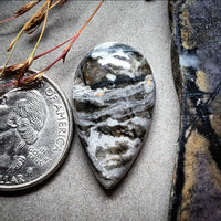 Picasso Teardrop Cabochon
