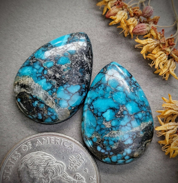 Hubei Teardrop Pair Cabochon