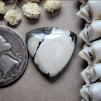 Luna Lacuna Trillion Cabochon