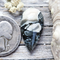 Luna Oscura Teardrop Cabochon