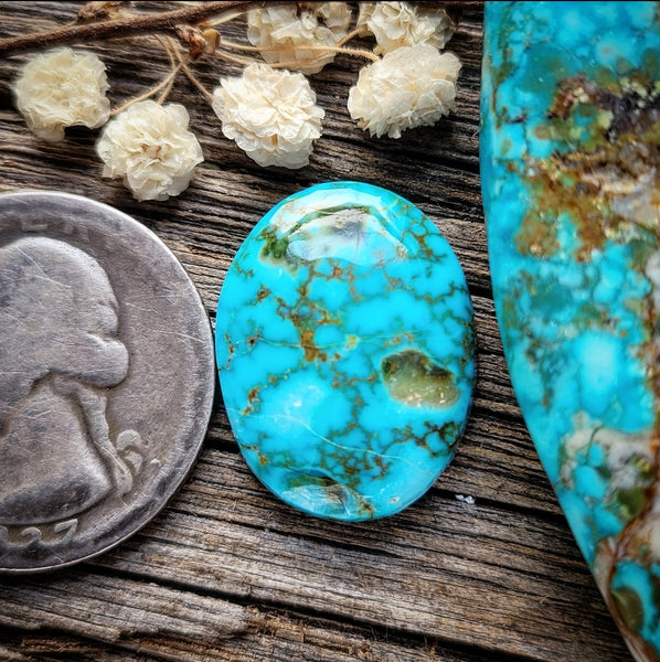 Kingman Turquoise Mountain Oval Cabochon