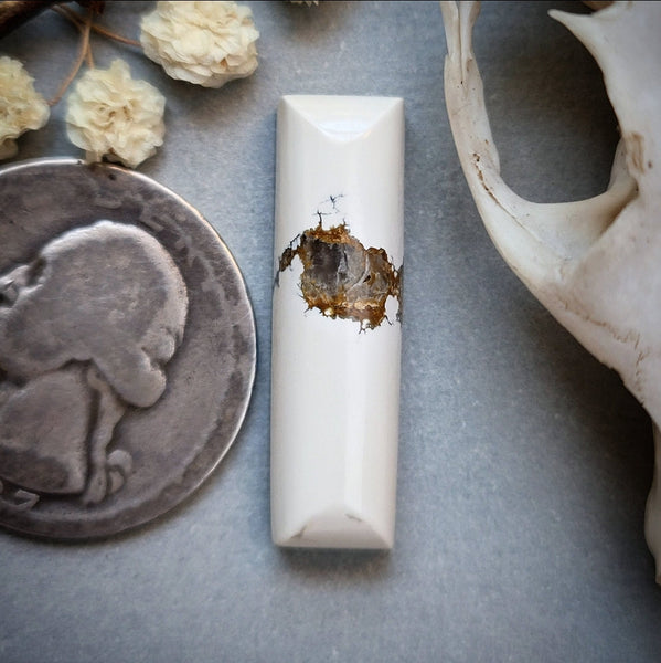 Ivory Creek Bar Cabochon